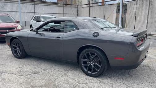 2022 Dodge Challenger SXT