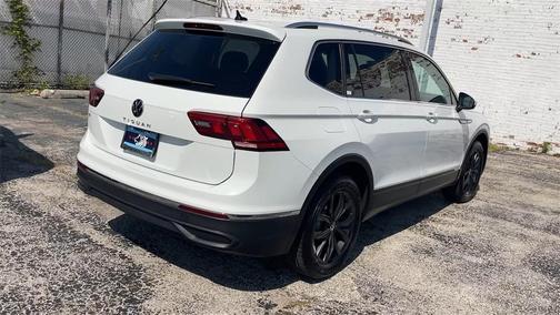 2024 Volkswagen Tiguan 2.0T SE
