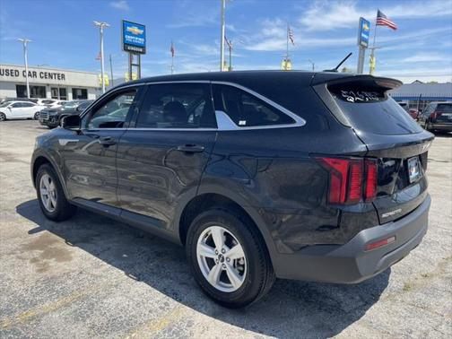 2023 Kia Sorento LX