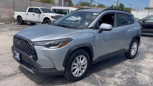 2024 Toyota Corolla Cross LE