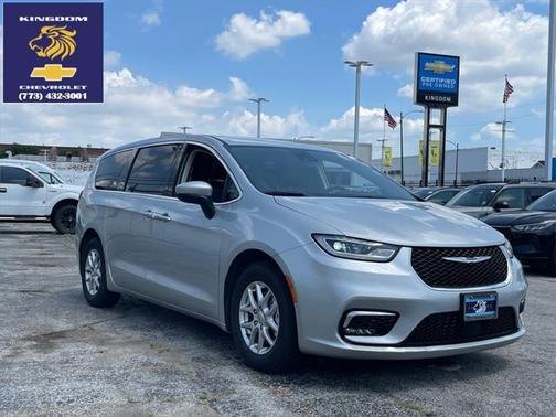 2023 Chrysler Pacifica Touring L