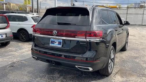 2024 Volkswagen Atlas 2.0T SE w/Technology 4MOTION