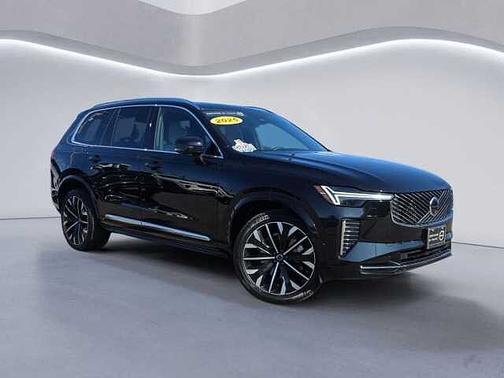 2025 Volvo XC90 Plus