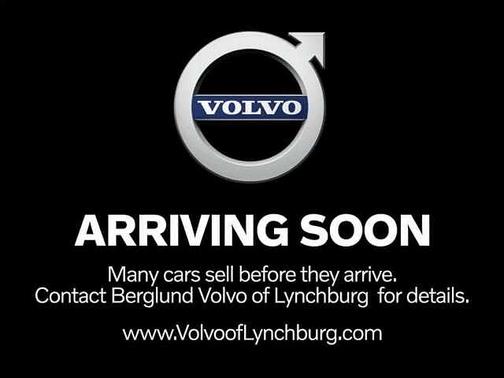 Denim Blue 2022 Volvo XC90 T6 AWD Momentum 7 Seater