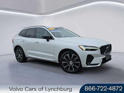 Crystal White 2023 Volvo XC60 Plus