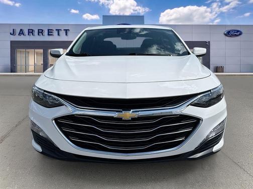 Summit White 2024 Chevrolet Malibu LT