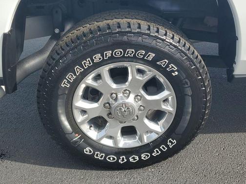 Bright White Clearcoat 2024 RAM 2500 Laramie