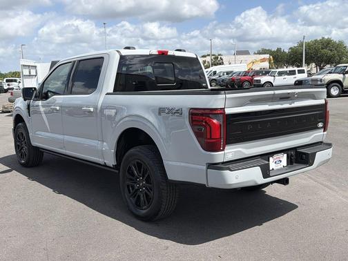 Avalanche 2026 Ford F-150 Platinum
