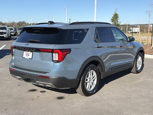 Vapor Blue Metallic 2026 Ford Explorer Active