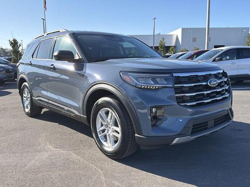 Vapor Blue Metallic 2026 Ford Explorer Active
