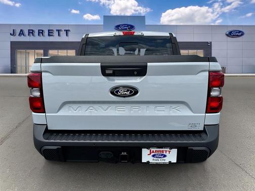 Space White Metallic 2026 Ford Maverick Lariat