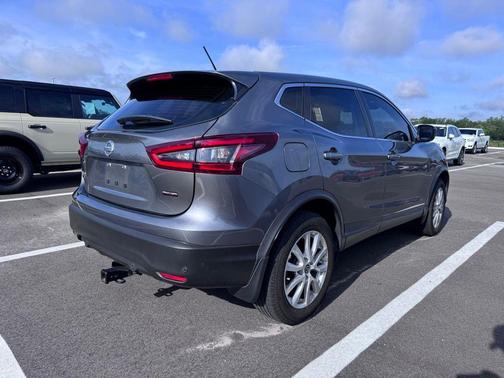 Gun Metallic 2021 Nissan Rogue Sport S