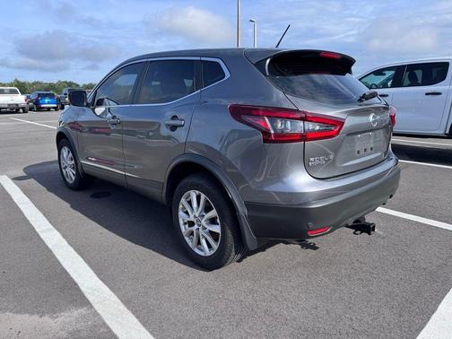 Gun Metallic 2021 Nissan Rogue Sport S