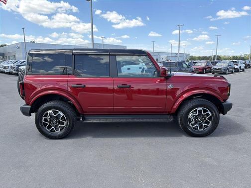Ruby Red Metallic Tinted Clearcoat 2026 Ford Bronco Outer Banks