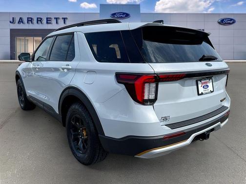 Space White Metallic 2026 Ford Explorer Tremor