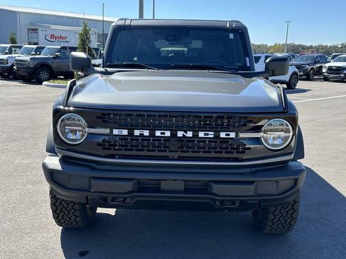 Carbonized Gray Metallic 2025 Ford Bronco Big Bend
