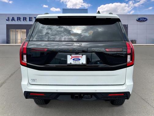 Star White 2026 Ford Expedition Tremor