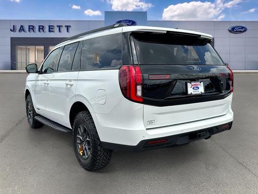 Star White 2026 Ford Expedition Tremor