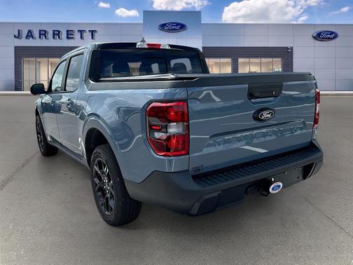 Azure Gray Metallic 2025 Ford Maverick Lariat