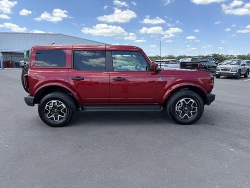 Ruby Red Metallic Tinted Clearcoat 2026 Ford Bronco Outer Banks