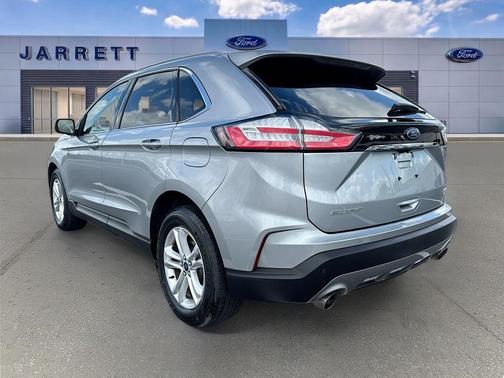 Silver Metallic 2020 Ford Edge SEL