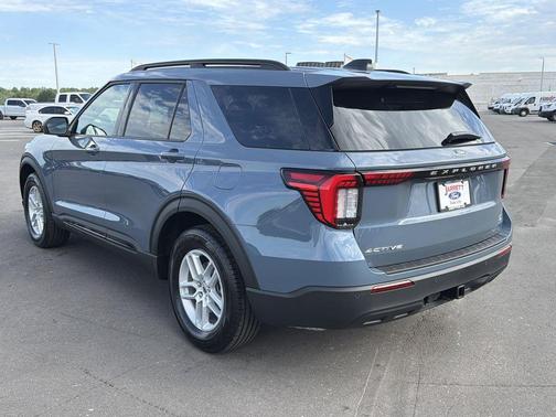 Vapor Blue Metallic 2026 Ford Explorer Active