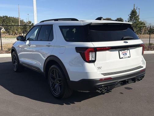 Star White 2026 Ford Explorer ST