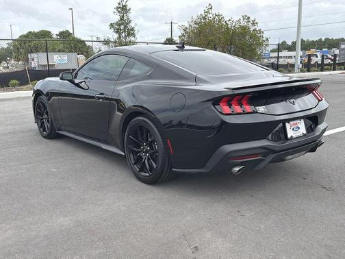 2025 Ford Mustang EcoBoost