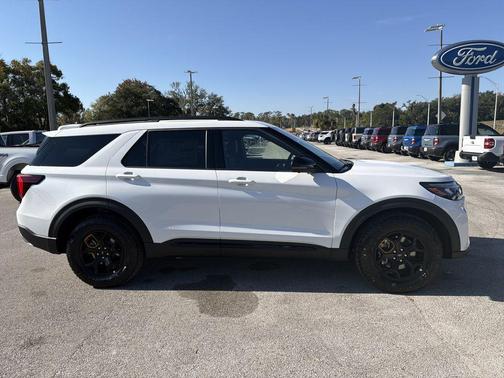 Star White 2026 Ford Explorer Tremor
