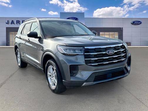 Carbonized Gray Metallic 2026 Ford Explorer Active