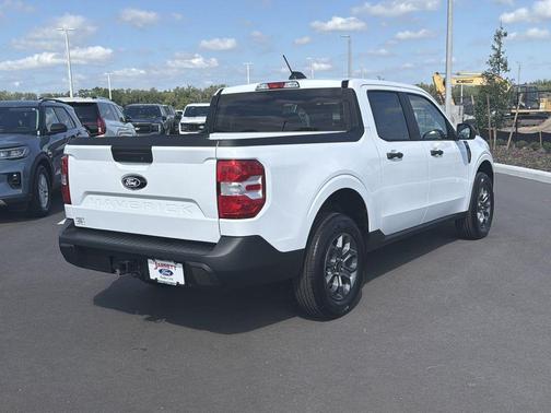 Oxford White 2026 Ford Maverick XLT