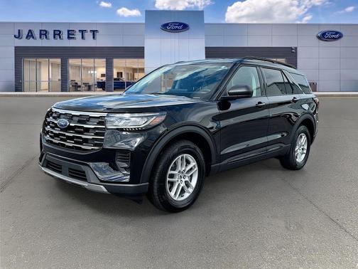 Agate Black Metallic 2026 Ford Explorer Active