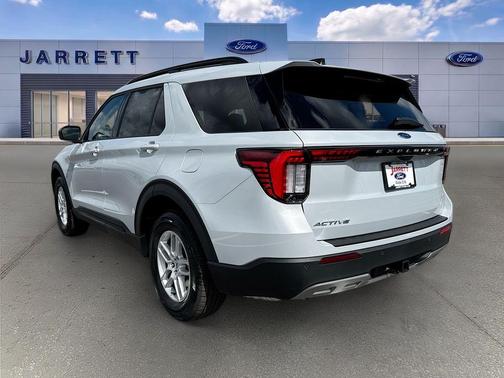 Space White Metallic 2026 Ford Explorer Active