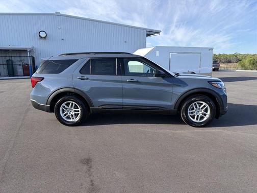 Vapor Blue Metallic 2026 Ford Explorer Active
