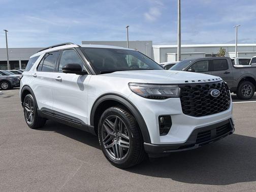 Space White Metallic 2026 Ford Explorer ST