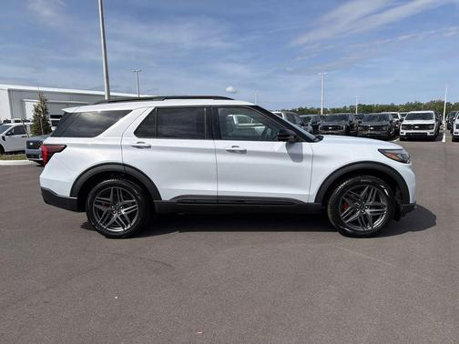 Space White Metallic 2026 Ford Explorer ST