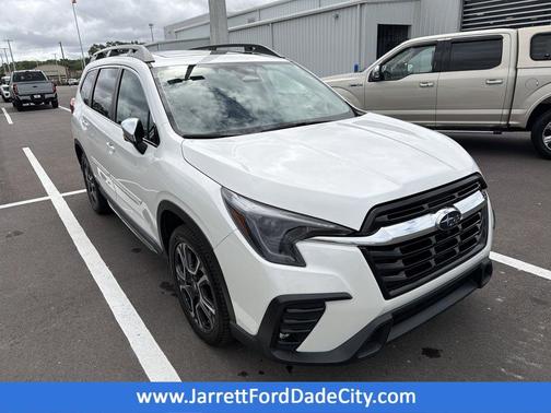 Crystal White Pearl 2023 Subaru Ascent Limited 7-Passenger