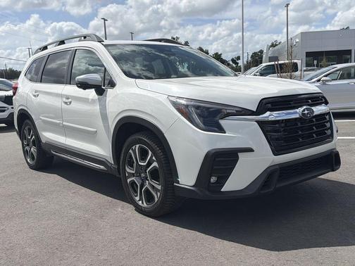 Crystal White Pearl 2023 Subaru Ascent Limited 7-Passenger