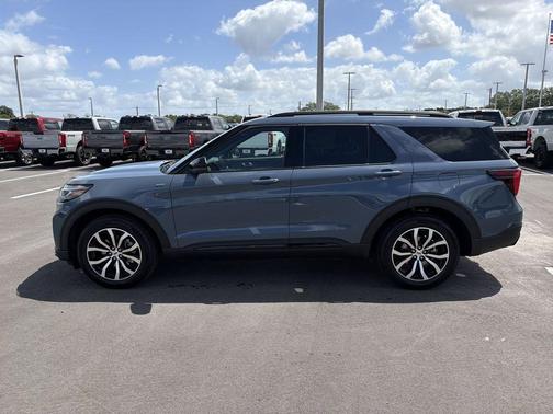 Vapor Blue Metallic 2026 Ford Explorer ST-Line