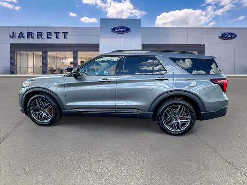 Carbonized Gray Metallic 2026 Ford Explorer ST