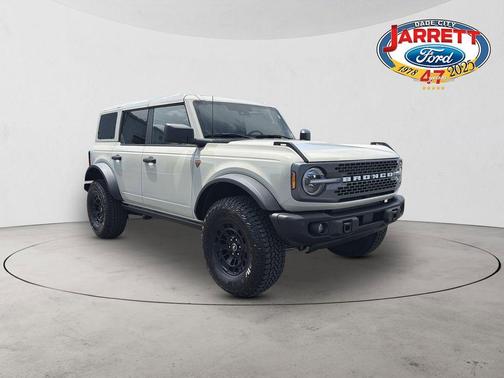 Desert Sand 2026 Ford Bronco Badlands