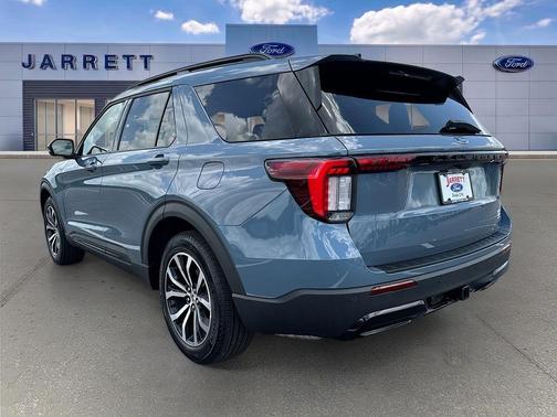 Vapor Blue Metallic 2026 Ford Explorer ST-Line