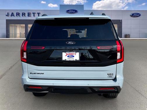 Glacier Gray Metallic 2026 Ford Expedition Max Platinum