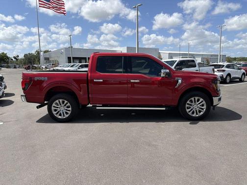 Rapid Red Metallic Tinted Clearcoat 2024 Ford F-150 XLT