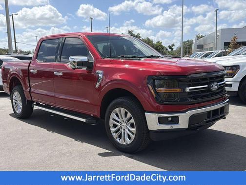 Rapid Red Metallic Tinted Clearcoat 2024 Ford F-150 XLT