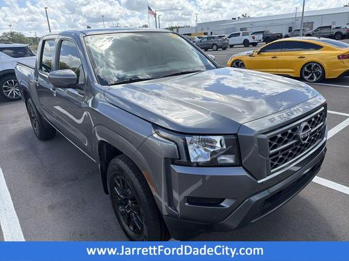 Gun Metallic 2022 Nissan Frontier SV