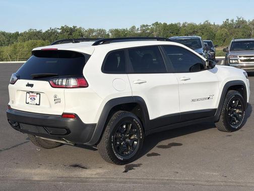 Bright White Clearcoat 2022 Jeep Cherokee X