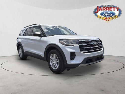 Space White Metallic 2026 Ford Explorer Active