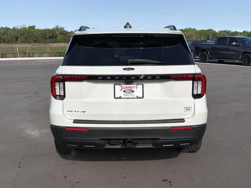 Star White 2026 Ford Explorer Active