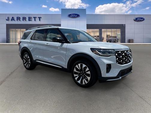 Space White Metallic 2026 Ford Explorer Platinum